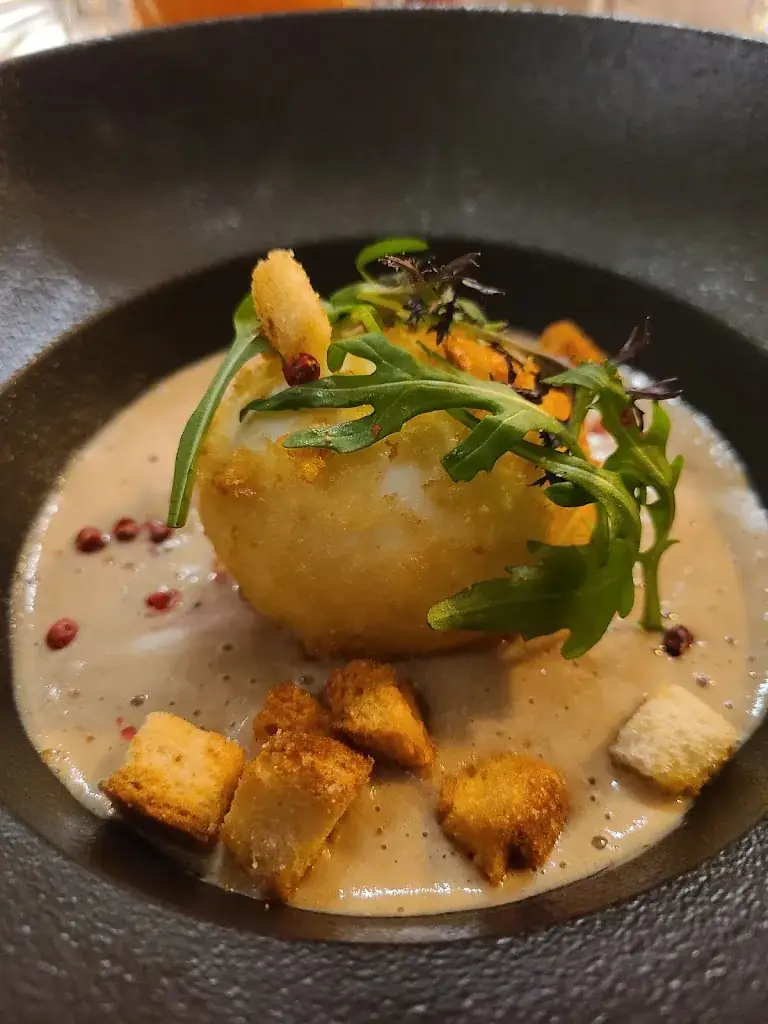 Restaurant Les Halles Saint-Grégoire Rennes_Saint-Grégoire_slider_image_3