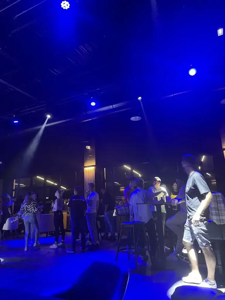 Le Babylone Rooftop_Brives-Charensac_slider_image_2