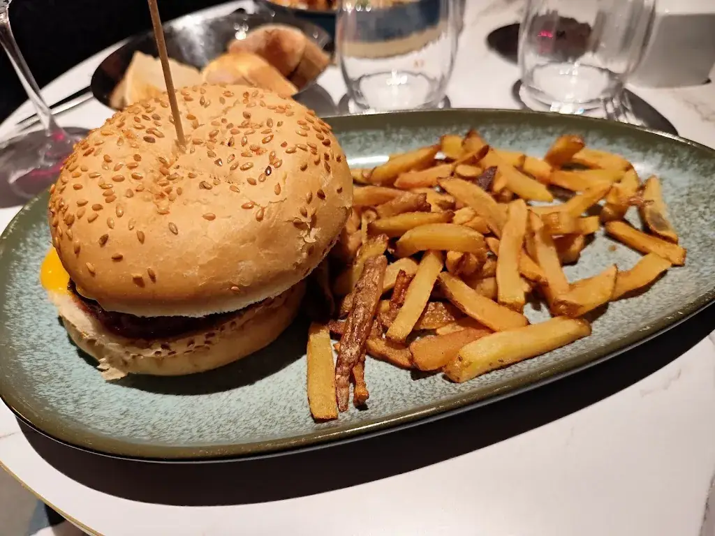 Fabrice B._Grégoire_Saint-Grégoire_review