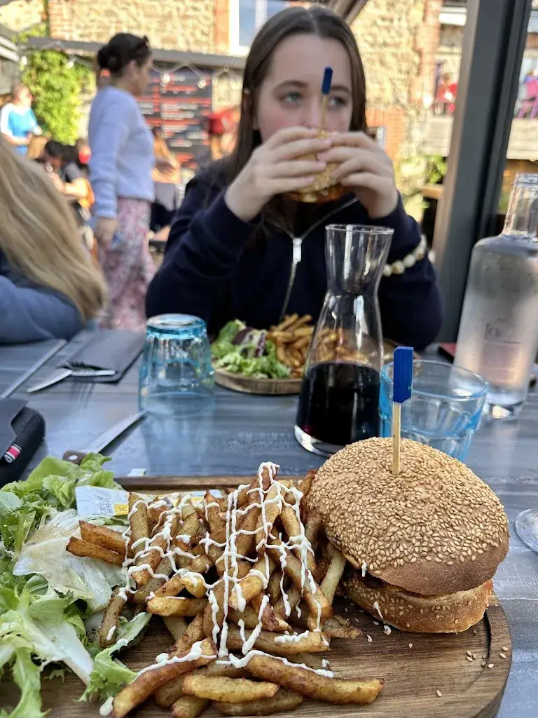 Ewan McIntosh_Les Valseuses St Quay_Saint-Quay-Portrieux_review