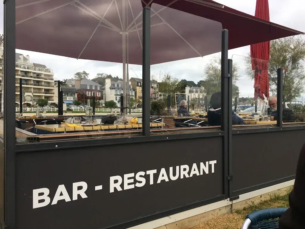 R F_La Marine Saint Quay Portrieux_Saint-Quay-Portrieux_review