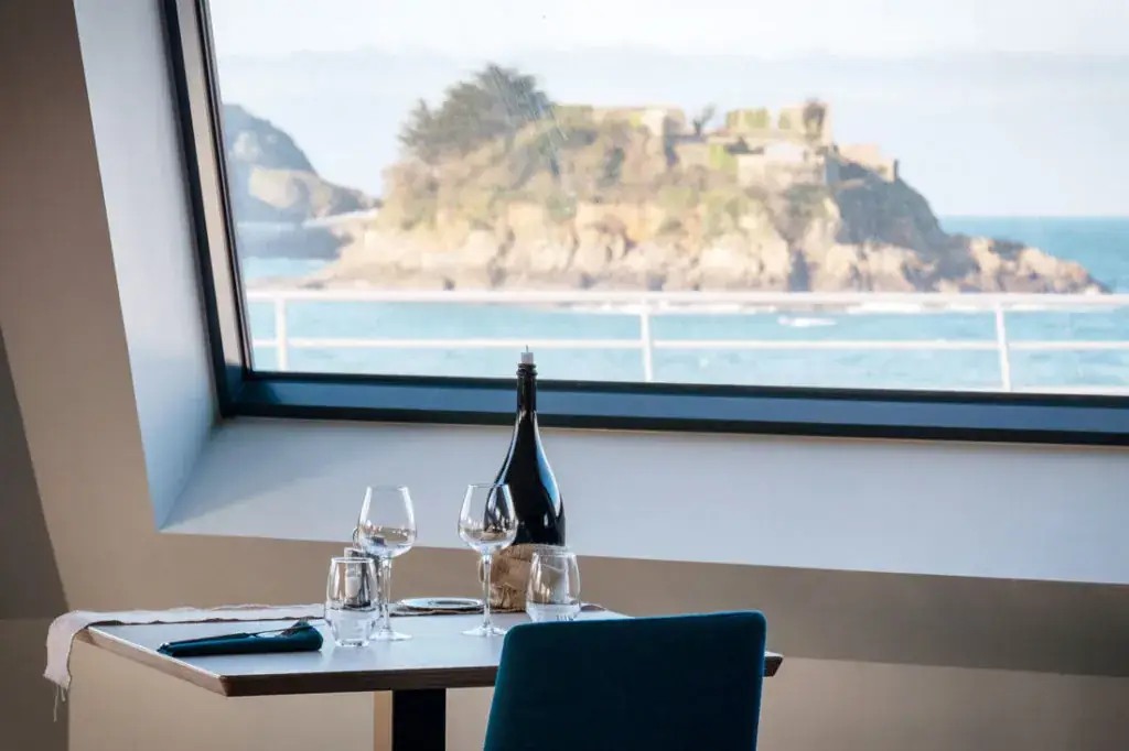 Le Catamaran_Saint-Quay-Portrieux_slider_image_3