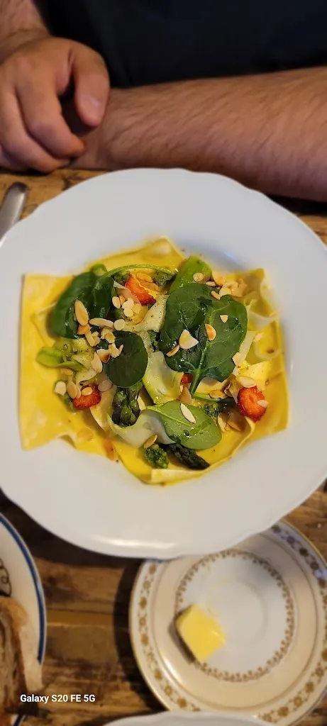 Laure Mijic_Bouillon Paradis_Saint-Quay-Portrieux_recensione