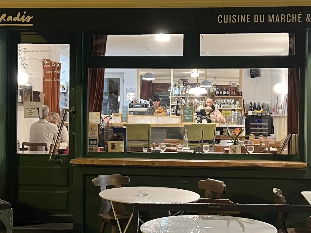 Bouillon Paradis Restaurant in Saint-Quay-Portrieux