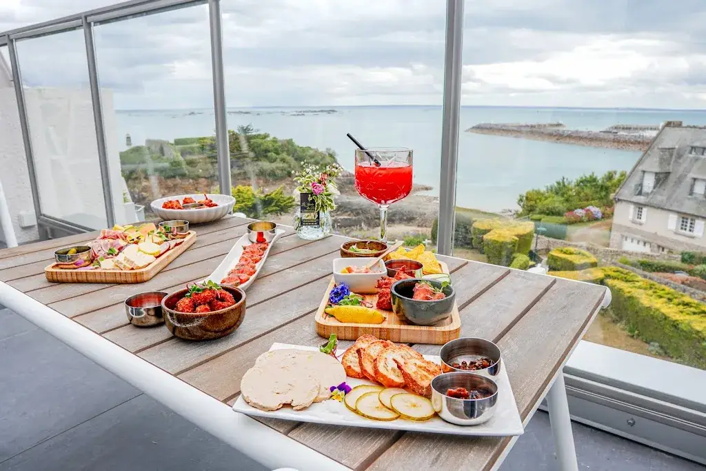 Kssar Bar Rooftop_Saint-Quay-Portrieux_slider_image_2