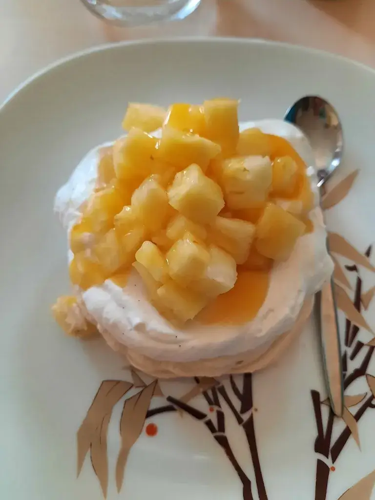 Anna Victoria_L'iguane Restaurant_Sainte-Hélène_review