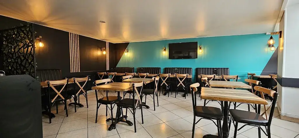 Lokanta Restaurant in Brives-Charensac