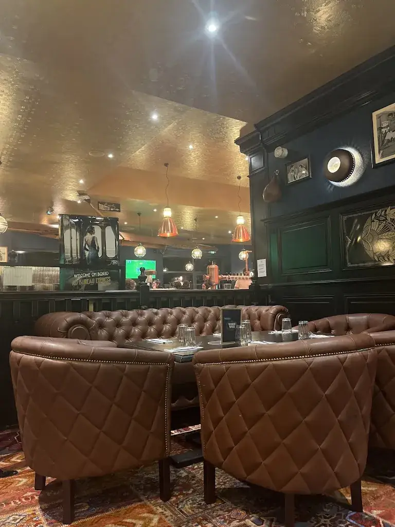 Isaline Chanal_Au Bureau - Pub et Brasserie_Brives-Charensac_review