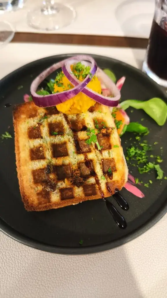 Françoise Maillard_Auberge des marais_Saint-Nicolas-de-Redon_review