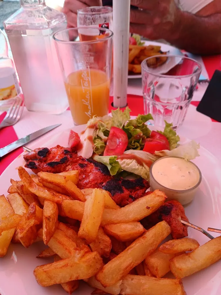 Les Tontons Grilleurs - Paillote saisonnière à Sixt sur Aff au coeur de la nature au bord d'étangs- Grillades sur plancha_Sixt-sur-Aff_slider_image_2