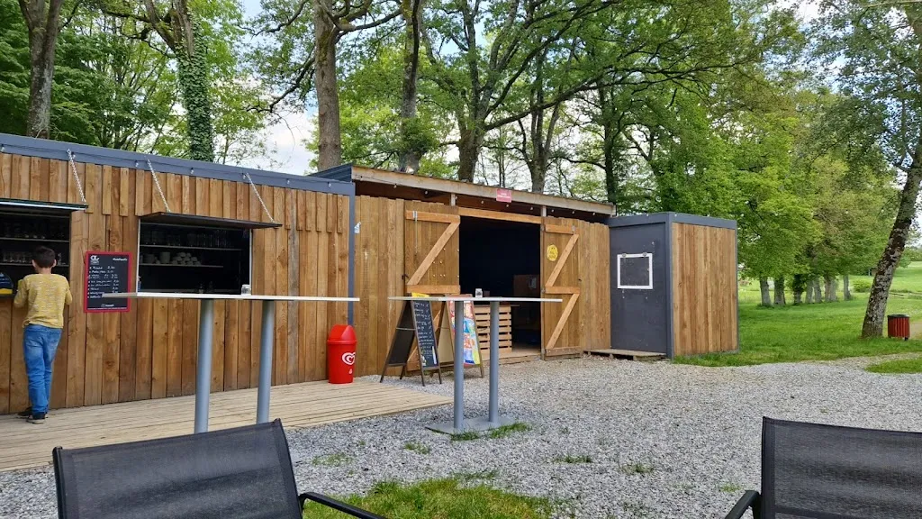 Les Tontons Grilleurs - Paillote saisonnière à Sixt sur Aff au coeur de la nature au bord d'étangs- Grillades sur plancha_Sixt-sur-Aff_slider_image_3