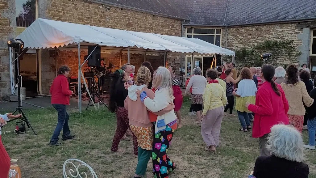 Auberge Maison Neuve _Chauvigné_slider_image_2