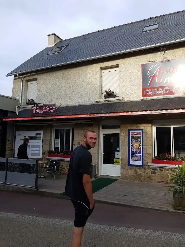 L'ANTRE AMIS_Sévignac_slider_image_3