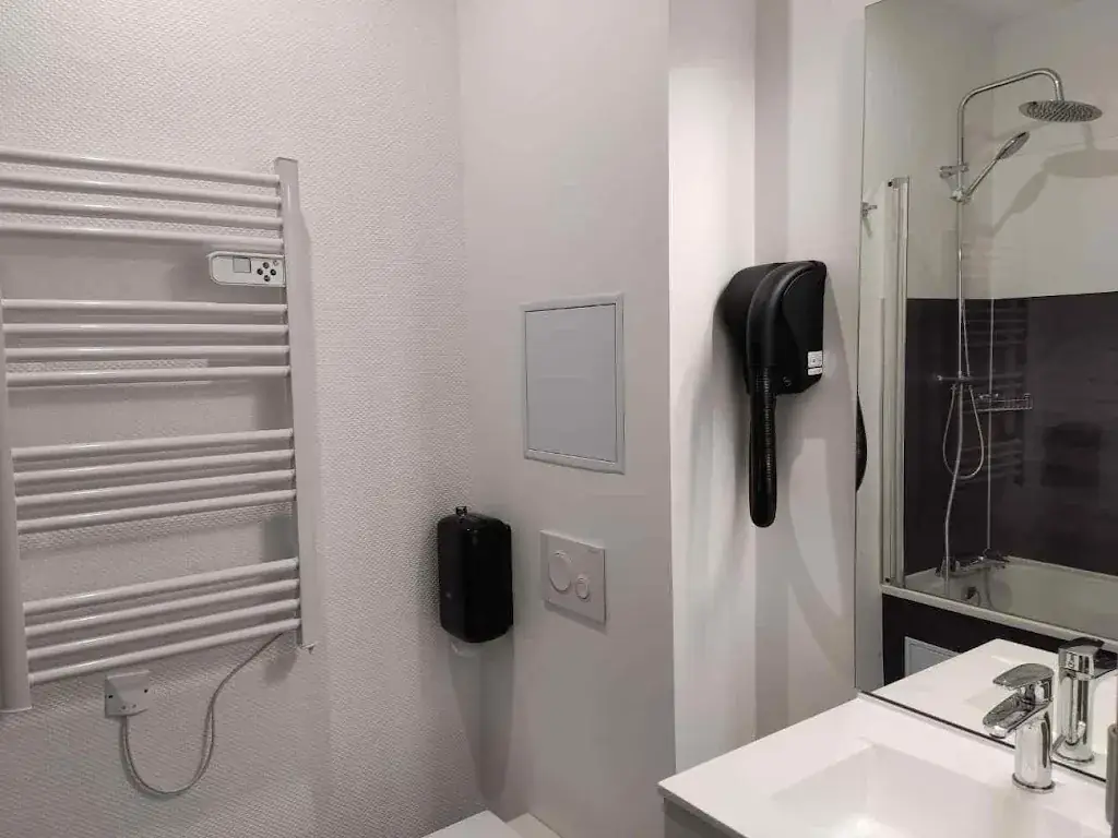 Hôtel restaurant les Bruyères_Spézet_slider_image_3