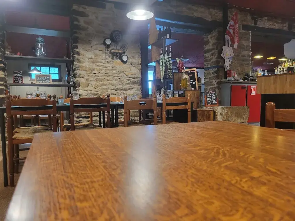LA FORGE DE LO restaurant in Spézet
