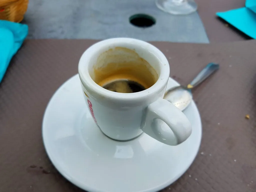 Tom Hardy_Creperie de la Pointe_Saint-Philibert_review