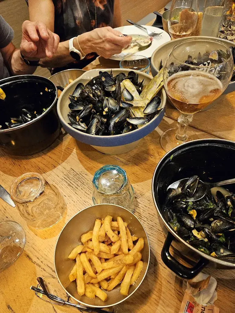 Will Jenkin_Le Bigorneau_Trinité-sur-Mer_review