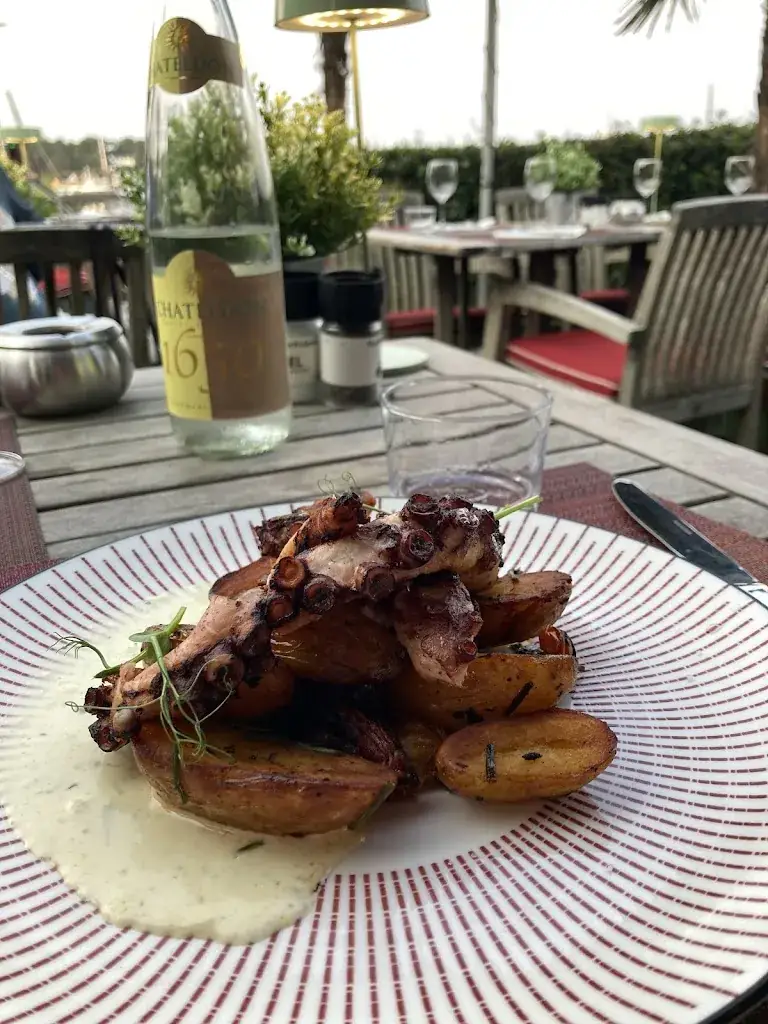 Restaurant l'Arrosoir_Trinité-sur-Mer_slider_image_2