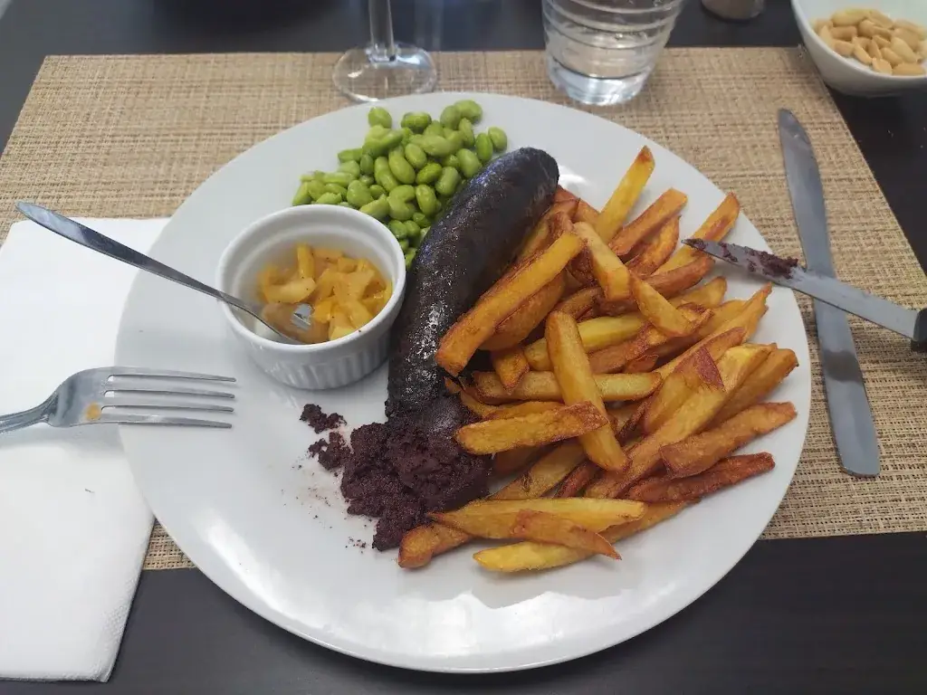 Manuel Carrara_Le Saint Philbert_Mesnil-sous-Jumièges_review