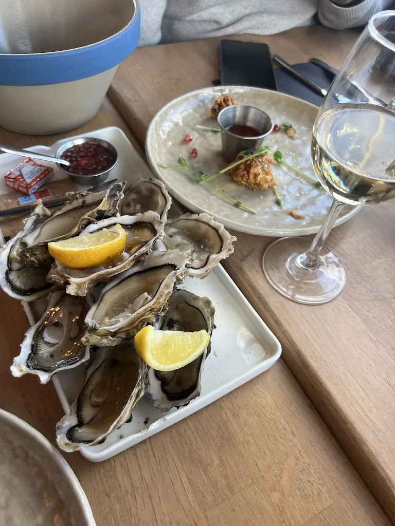Ophelie Wilfrid_Bar à Huîtres de Kermancy _Trinité-sur-Mer_review
