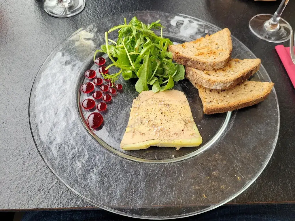 Caltha Blümchen_Le W Restaurant, Cave à Vin, Kusmi tea_Saint-Méloir-des-Ondes_review