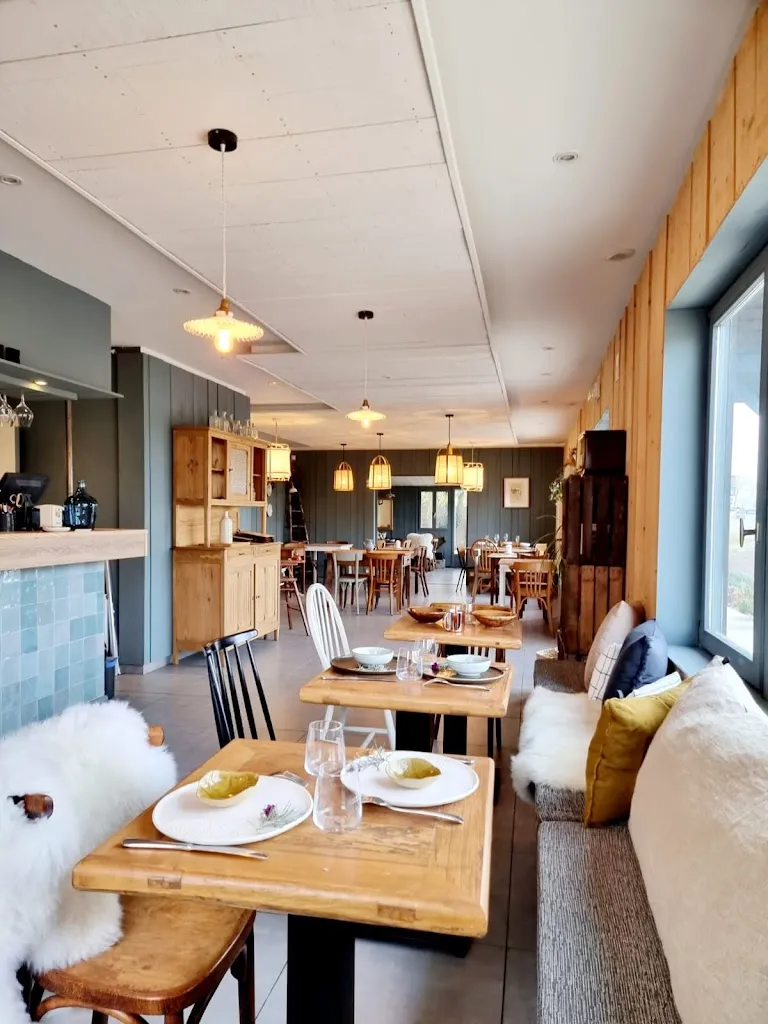 Bistrot Josephine restaurant in Hirel