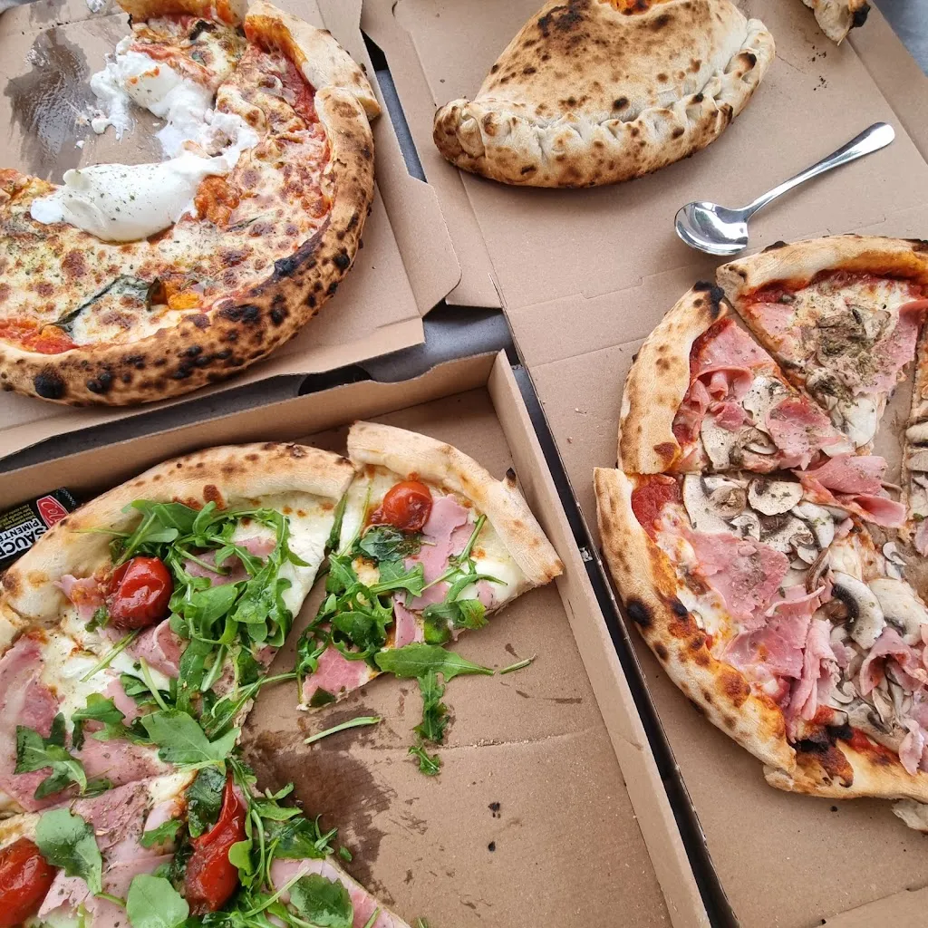 Jolien Vandeputte_Manitoba Pizza_Saint-Méloir-des-Ondes_review