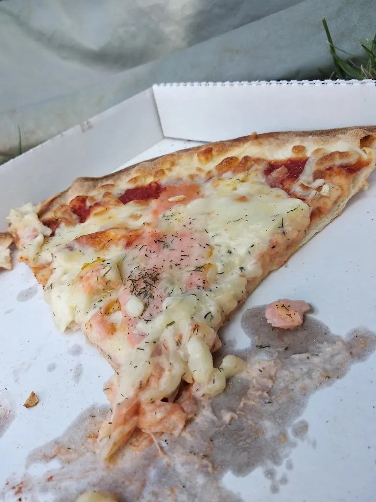 Helen Richard_Ker Pizza_Saint-Méloir-des-Ondes_review