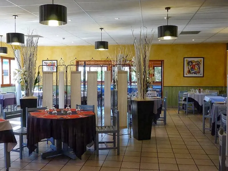 Château de la Barge restaurant in Grézieu-la-Varenne