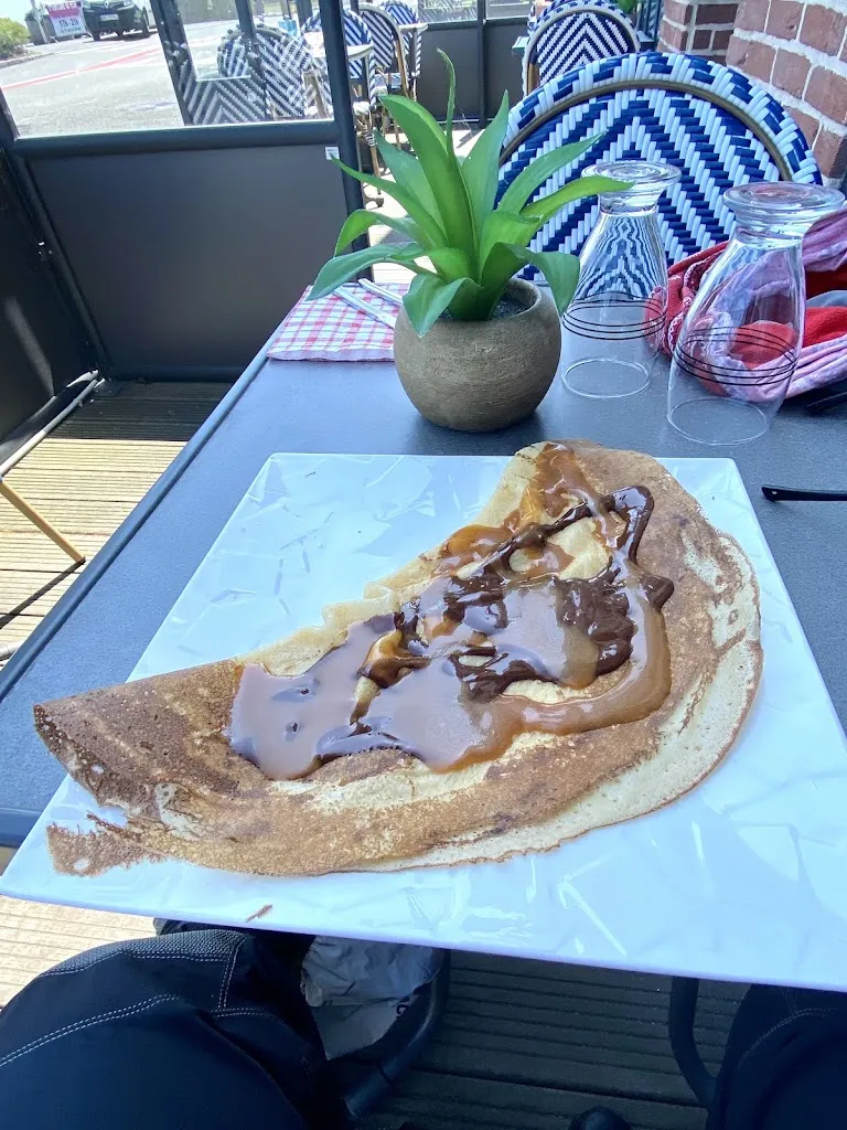 anon ymous_La Fleur de Sarrasin_Saint-Benoît-des-Ondes_review