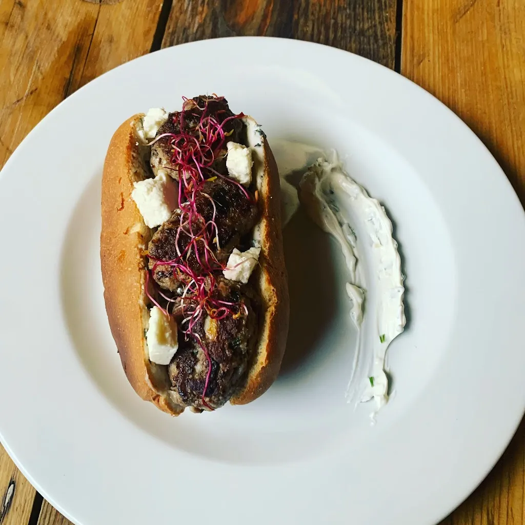 LE COMPTOIR D ANTONIN_Craponne_slider_image_3