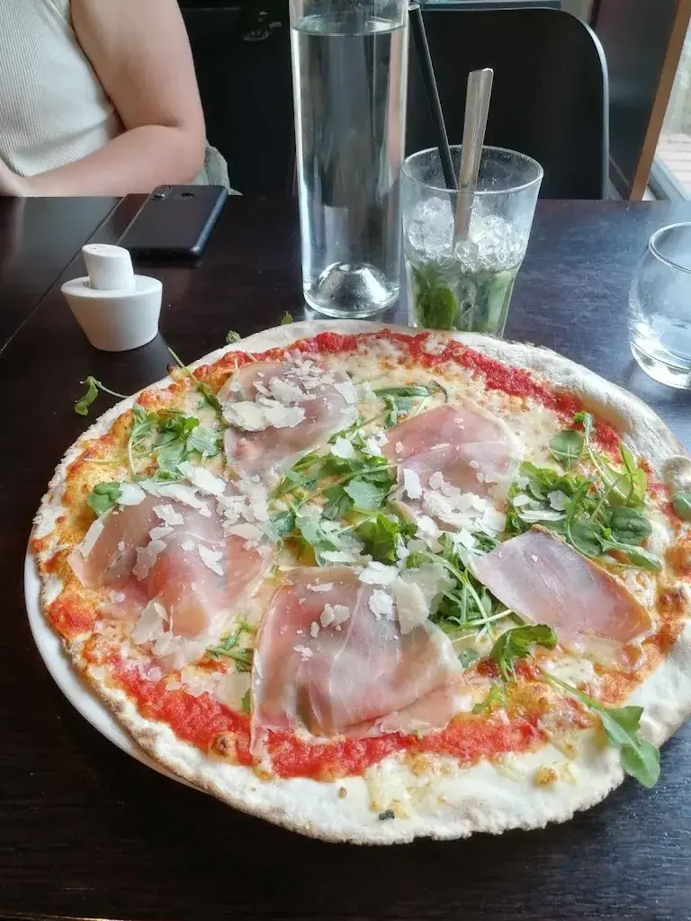 Anaïs Marie_La Villa - restaurant pizzéria_Noyal-sur-Vilaine_review