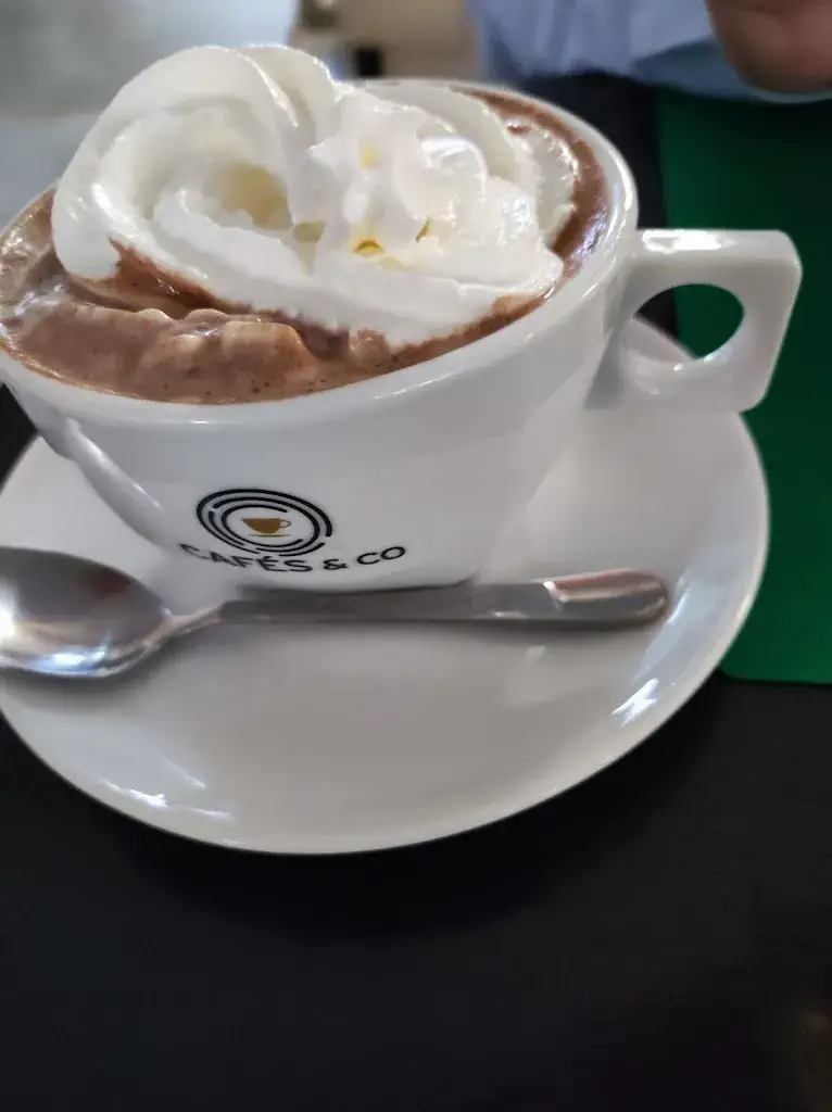 Kclarmen Mouoallii._Restaurant bar saigon scaer_Scaër_Bewertung