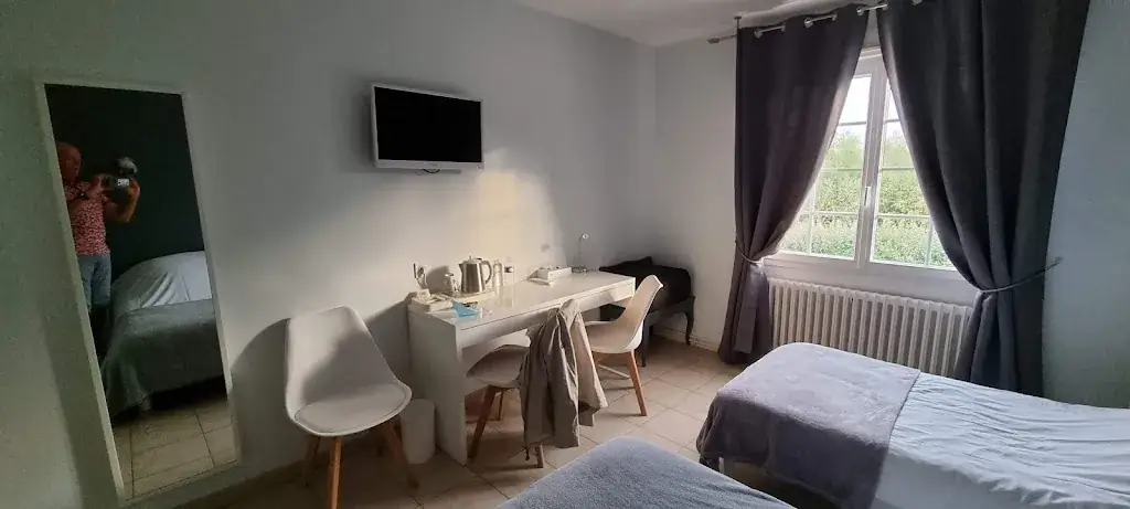 Le Relais Des Primeurs restaurant in Taulé