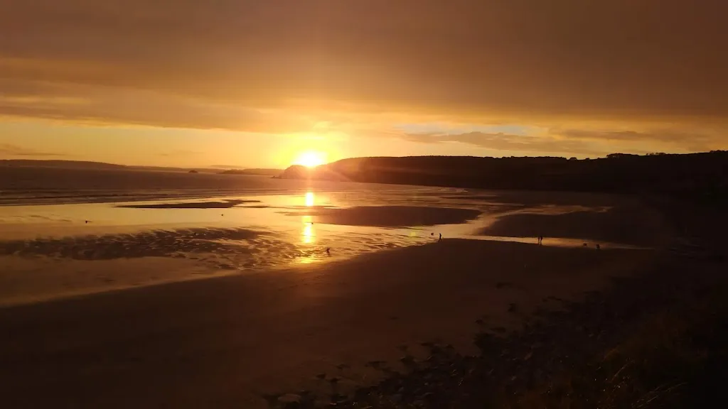 Franck Menetrier_Le Cargo_Telgruc-sur-Mer_review