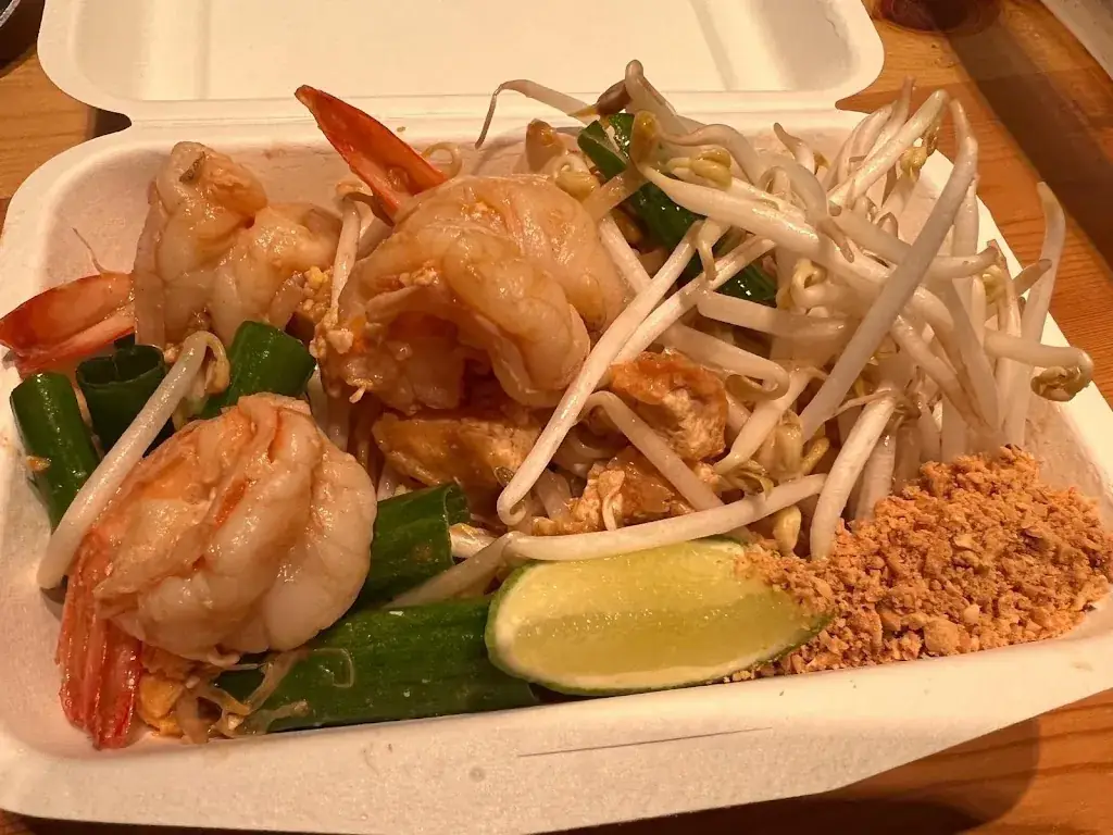 Thaï Jing Jing 22 restaurant in Tonquédec