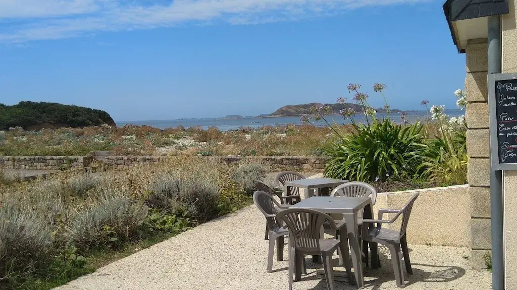 Awel Mor - Bar à manger restaurant in Trélévern