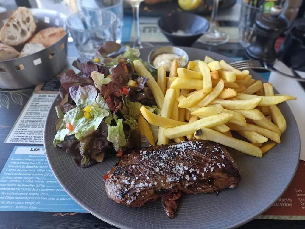 Menu_Le Bateau Ivre Café Brasserie_Saint-Pierre-Quiberon_image_9