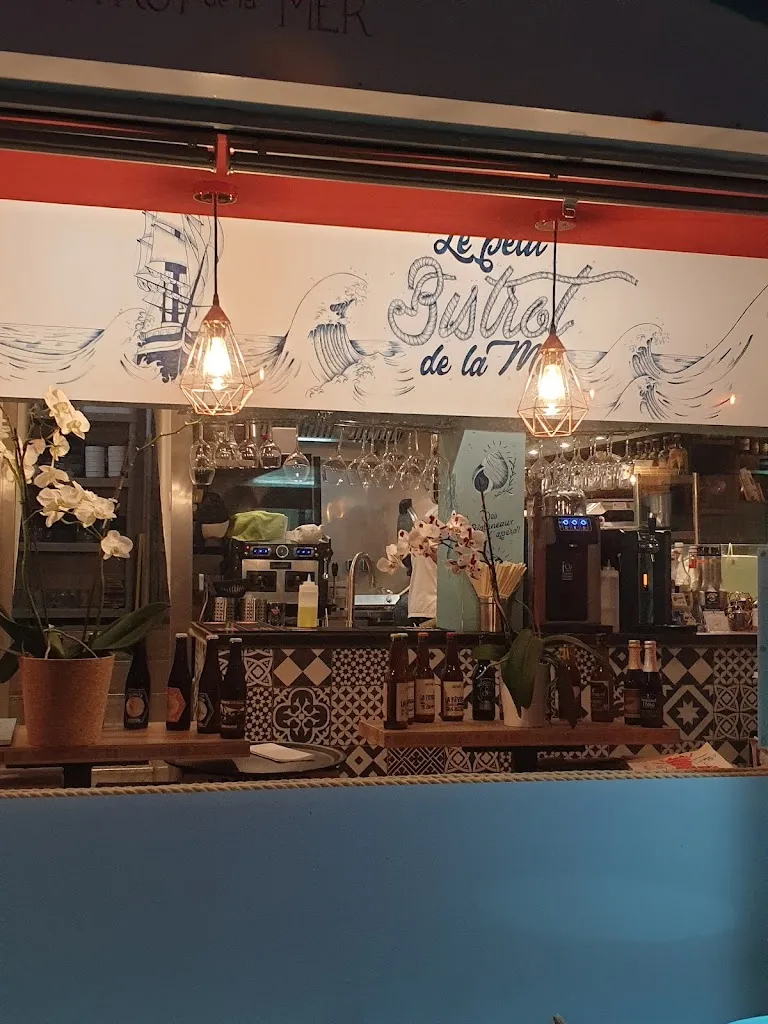 M M_Tempête_Quiberon_review