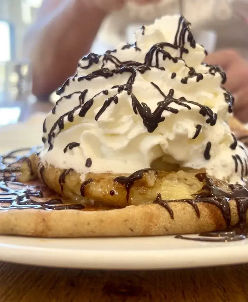 Yann Deh_La Mise à l'Eau_Saint-Pierre-Quiberon_review