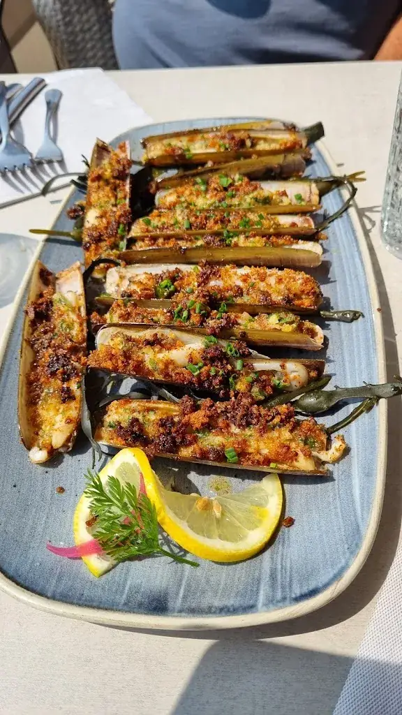 Elisabeth Ferron_La Caravelle_Quiberon_review