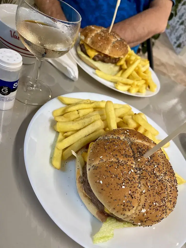 Le Cochon Grille_Taden_slider_image_3