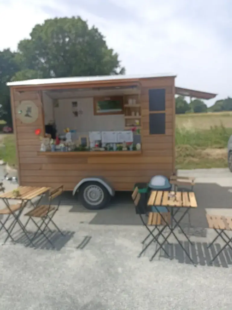 La cabane aux fées cale de Taden_Taden_slider_image_2