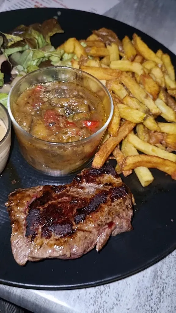 Atypic_Dinan_slider_image_2