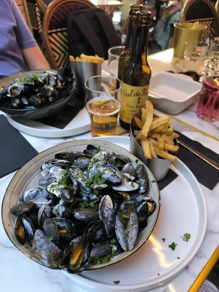 Leventy Leventy_Le Cardinal Vannes_Vannes_review