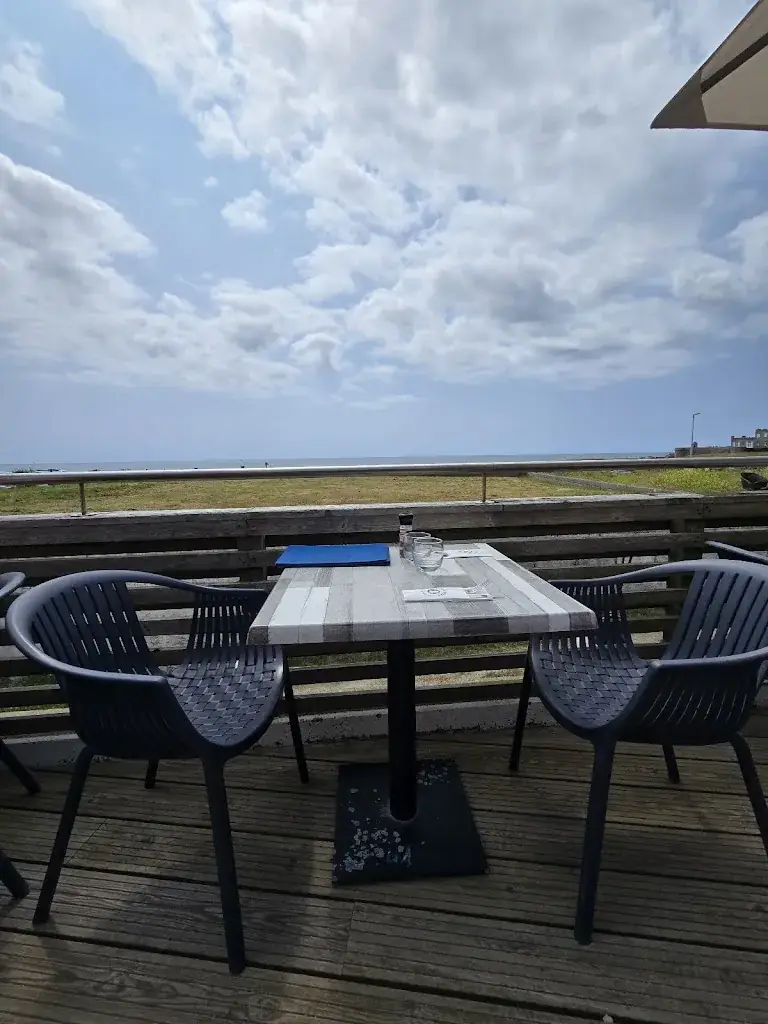 Bryan Corden_Le Pass Port_Trégunc_review