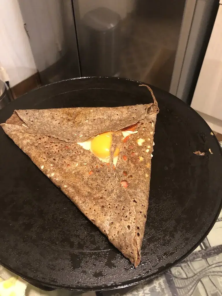 emmanuel caudan_La crêpe des sables _Trégunc_review