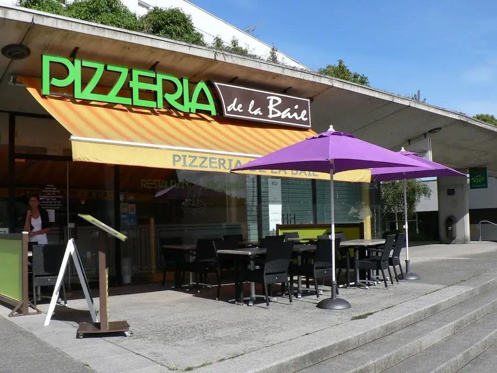Pizzeria de la Baie restaurant in Yffiniac