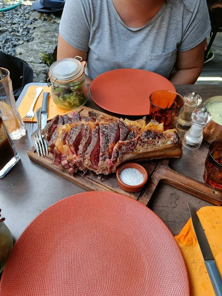 Willem Grauls_Le P'tit Comptoir_Salers_reseña