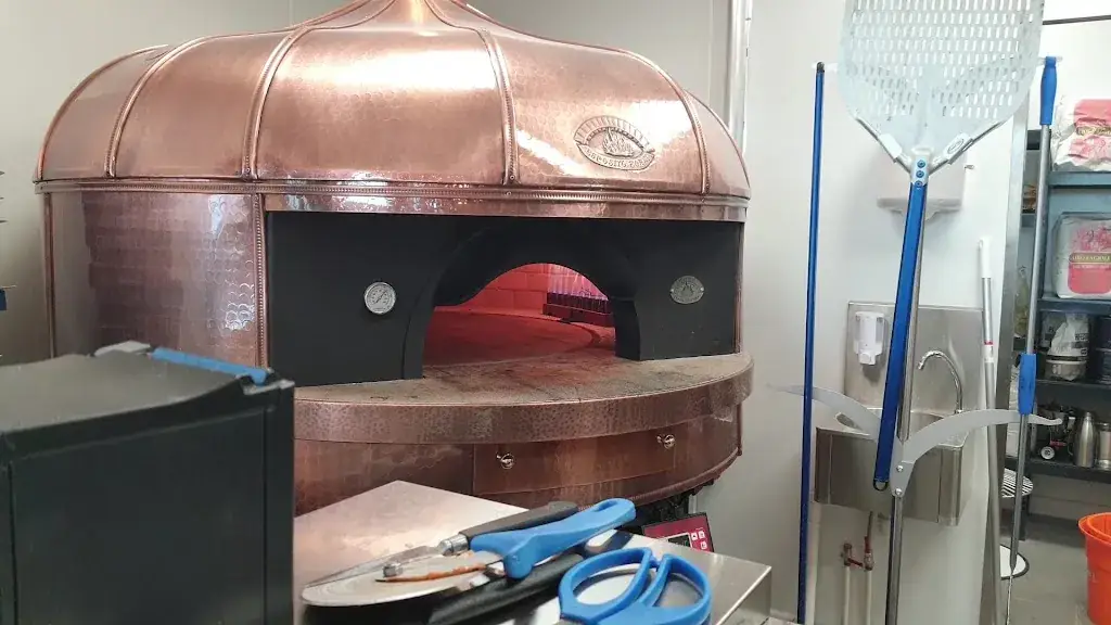 Cinecitta_Vern-sur-Seiche_slider_image_2